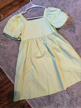 Copper Key Puff Sleeve Square Neck Dress in Pale Lime